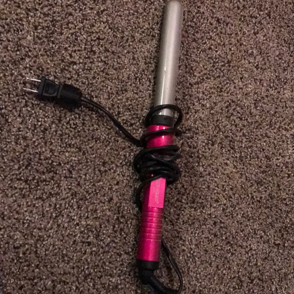 Bed head curler